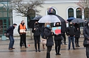 Proteste der Fris&ouml;rinnung vor dem Nordh&auml;user Bahnhof (Foto: oas)