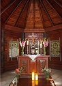 Eine Kirche zieht um (Foto: Peter Blei)