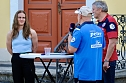 Fans und Cheftrainer des Thüringer HC Herbert Müller verabschieden neun Spitzenhandballerinnen in Bad Langensalza (Foto: Eva Maria Wiegand) Fans und Cheftrainer des Thüringer HC Herbert Müller verabschieden neun Spitzenhandballerinnen in Bad Langensalza (Foto: Eva Maria Wiegand)