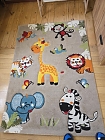 Farbenfroher Kinderteppich