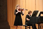 Junge Geiger im Konzert (Foto: Karl-Heinz Herrmann)