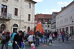 Unter der Koordination des Vereins Zwiwel e. V. und der Mitfinanzierung &uuml;ber das Landesprogramm Familie erm&ouml;glichten 70 Unterst&uuml;tzer verschiedener Institutionen und Vereine ein lebendiges Familienfest mit zahlreichen Aktionen in der Innenstadt von Bad Langensalza anl&auml;sslich des Weltkindertages im vergangenen September (Foto: Pressestelle Landratsamt Unstrut-Hainich-Kreis)