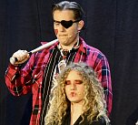 Theatergruppe des Salza-Gymnasiums feierte umjubelte Premiere mit ihren Stück Alice im ANDERLAND, frei nach Lewis Carrol. (Foto: Eva Maria Wiegand) Theatergruppe des Salza-Gymnasiums feierte umjubelte Premiere mit ihren Stück Alice im ANDERLAND, frei nach Lewis Carrol. (Foto: Eva Maria Wiegand)