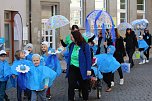 Einhundertundzwanzig Kindergartenkinder feierten mit ihren Erzieherinnen und Erziehern das 20. Jubil&auml;um des Schwefel-Sole-Heilbades Bad Langensalza mit einem Festumzug (Foto: Eva Maria Wiegand)