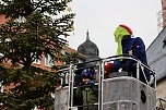 Gro&szlig;e Weihnachtsbaumschm&uuml;ck-Aktion auf dem T&ouml;pfermarkt in Bad Langensalza (Foto: emw/oas)
