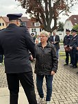 Ehrung der Alterskameraden - Feuerwehrstele vor dem Barbaraheim Mühlhausen (Foto: LRA Unstrut-Hainich-Kreis) Ehrung der Alterskameraden - Feuerwehrstele vor dem Barbaraheim Mühlhausen (Foto: LRA Unstrut-Hainich-Kreis)