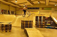 "Bikes in Motion" in der Skaterhalle Sondershausen Bild: "Bikes in Motion" in der Skaterhalle Sondershausen
