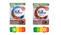 Beide Produkte werben mit Fitness und geben sich somit einen gesunden Anstrich – der Nutri-Score zeigt jedoch, dass Figurbewusste von der Schokoladen-Variante besser die Finger lassen sollten. Der deutlich höhere Gehalt an Zucker und gesättigten Fettsäuren führt zum schlechteren Nutri-Score. Bild: Beide Produkte werben mit Fitness und geben sich somit einen gesunden Anstrich – der Nutri-Score zeigt jedoch, dass Figurbewusste von der Schokoladen-Variante besser die Finger lassen sollten. Der deutlich höhere Gehalt an Zucker und gesättigten Fettsäuren führt zum schlechteren Nutri-Score.