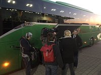 Bild: Mit Brauer und einem Filmteam unterwegs nach England
