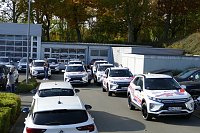 Autos an THC-Mädels übergeben Bild: Autos an THC-Mädels übergeben