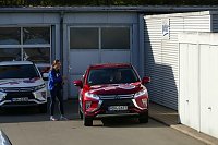 Autos an THC-Mädels übergeben Bild: Autos an THC-Mädels übergeben