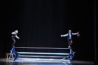 Bild: Salto Mortale im Theater