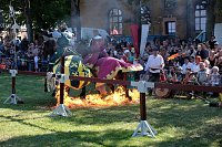 Ritterspektakel auf der Ronneburg zum Pfingstsamstag Bild: Ritterspektakel auf der Ronneburg zum Pfingstsamstag