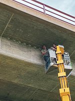 BUND baut Nisthilfen unter Brücken an Bild: BUND baut Nisthilfen unter Brücken an