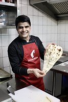 Bild: Er&ouml;ffnungsfeier mit geladenen G&auml;sten im Punjabi Bad&acute;sha