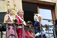 Auftakt zum Brunnenfest in Bad Langensalza mit vielen bunt geschmückten Kindern am Rathausbrunnen Bild: Auftakt zum Brunnenfest in Bad Langensalza mit vielen bunt geschmückten Kindern am Rathausbrunnen