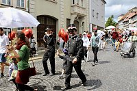 Großer festlicher Umzug zum 211. Brunnenfest in Bad Langensalza Bild: Großer festlicher Umzug zum 211. Brunnenfest in Bad Langensalza