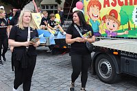 Farbenfroher Festumzug zum 211. Brunnenfest in Bad Langensalza Bild: Farbenfroher Festumzug zum 211. Brunnenfest in Bad Langensalza