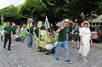 Farbenfroher Festumzug zum 211. Brunnenfest in Bad Langensalza Bild: Farbenfroher Festumzug zum 211. Brunnenfest in Bad Langensalza