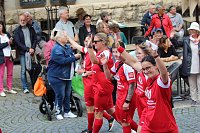 Teilnehmerinnen und Teilnehmer des Festumzuges zum 211. Brunnenfest in Bad Langensalza Bild: Teilnehmerinnen und Teilnehmer des Festumzuges zum 211. Brunnenfest in Bad Langensalza