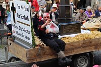Teilnehmerinnen und Teilnehmer des Festumzuges zum 211. Brunnenfest in Bad Langensalza Bild: Teilnehmerinnen und Teilnehmer des Festumzuges zum 211. Brunnenfest in Bad Langensalza