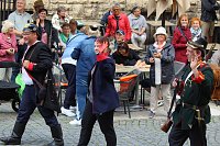 Teilnehmerinnen und Teilnehmer des Festumzuges zum 211. Brunnenfest in Bad Langensalza Bild: Teilnehmerinnen und Teilnehmer des Festumzuges zum 211. Brunnenfest in Bad Langensalza