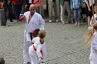 Teilnehmerinnen und Teilnehmer des Festumzuges zum 211. Brunnenfest in Bad Langensalza Bild: Teilnehmerinnen und Teilnehmer des Festumzuges zum 211. Brunnenfest in Bad Langensalza