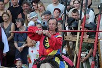 Hochprofessionelle Reitershow mit "Wenzel Ritterspiele" Bild: Hochprofessionelle Reitershow mit "Wenzel Ritterspiele"