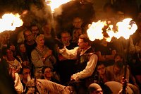 Hochprofessionelle Reitershow mit "Wenzel Ritterspiele" Bild: Hochprofessionelle Reitershow mit "Wenzel Ritterspiele"