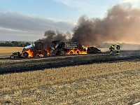 Hoher Schaden nach Feuer auf dem Feld Bild: Hoher Schaden nach Feuer auf dem Feld