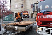 Große Freude bei kleinen Wichteln - Kita Kinder schmücken Weihnachtsbaum am Bad Langensalzaer Rathaus Bild: Große Freude bei kleinen Wichteln - Kita Kinder schmücken Weihnachtsbaum am Bad Langensalzaer Rathaus