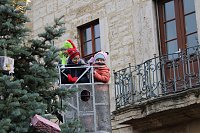 Große Freude bei kleinen Wichteln - Kita Kinder schmücken Weihnachtsbaum am Bad Langensalzaer Rathaus Bild: Große Freude bei kleinen Wichteln - Kita Kinder schmücken Weihnachtsbaum am Bad Langensalzaer Rathaus