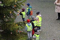 Große Weihnachtsbaumschmück-Aktion auf dem Töpfermarkt in Bad Langensalza Bild: Große Weihnachtsbaumschmück-Aktion auf dem Töpfermarkt in Bad Langensalza