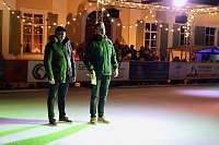 Bild: Eisbahn mit super Party in Bad Langensalza von (re.) Toni Hyseni und (li.) Hardy Krause er&ouml;ffnet