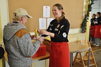 Bild: THC servierte im "Restaurant des Herzens"