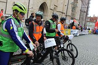 Bild: Streckenposten beim Drei T&uuml;rme Lauf