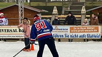 Bild: Kinder trainieren mit Ice Rebells im Schl&ouml;sschenpark