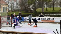 Bild: Kinder trainieren mit Ice Rebells im Schl&ouml;sschenpark