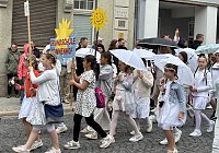 Festumzug zum 214. Brunnenfest Bild: Festumzug zum 214. Brunnenfest