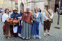 Gästeführer der Stadt Bad Langensalza beim Brunnenfestumzug Bild: Gästeführer der Stadt Bad Langensalza beim Brunnenfestumzug