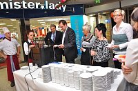 Geburtstagsfeier in der Galerie Bild: Geburtstagsfeier in der Galerie
