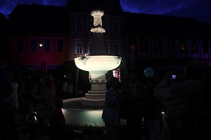 Am Zierbrunnen getanzt