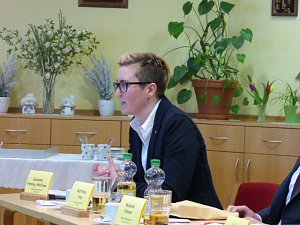 Übergabe der Bauschutzbrillen an Abgeordneten des Landtages