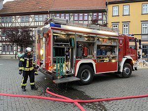 Feuerwehr&uuml;bung in der Bad Langensalzaer Altstadt