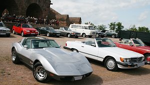 Oldtimer auf Ausfahrt am Kyffhäuser