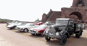 Oldtimer auf Ausfahrt am Kyffhäuser