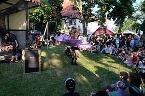 Ritterspektakel auf der Ronneburg zum Pfingstsamstag