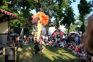 Ritterspektakel auf der Ronneburg zum Pfingstsamstag