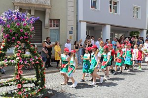 Festumzug zum Brunnenfest