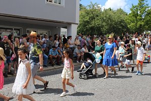 Festumzug zum Brunnenfest